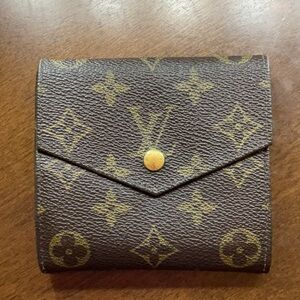 LV Wallet